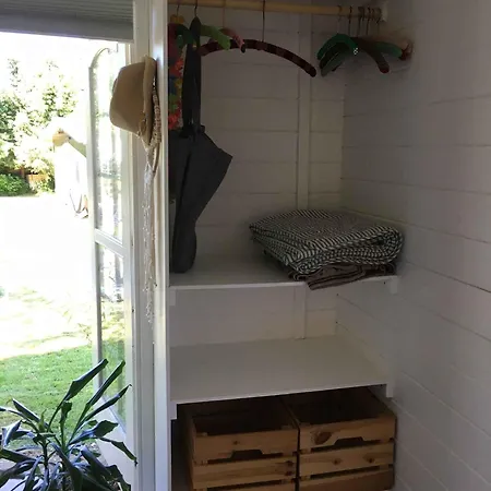 펜션 Charming Family Summer House In Hollselund Vejby